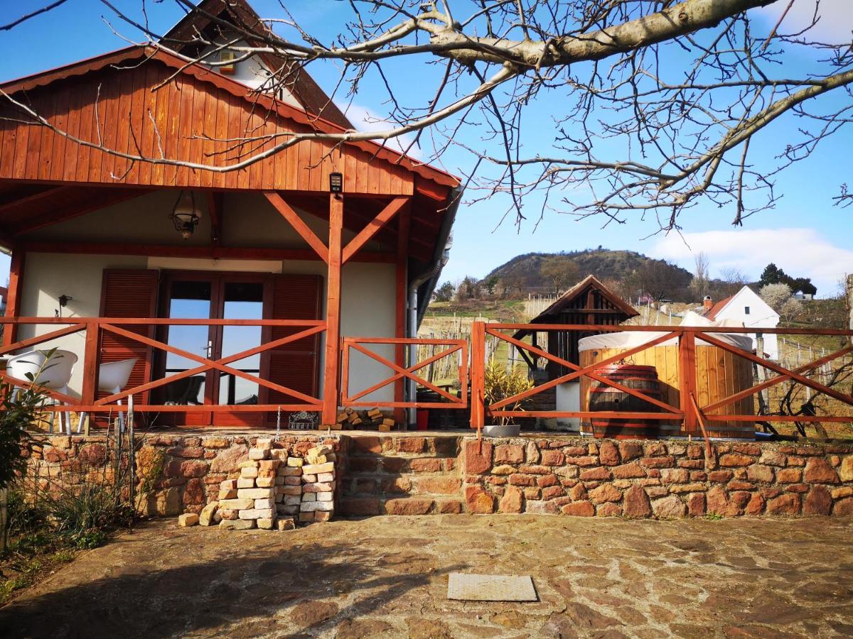 Szent Gyoergy Cottage Hegymagas Exterior photo